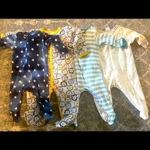 13 (thirteen) size 3-6mo onesies!